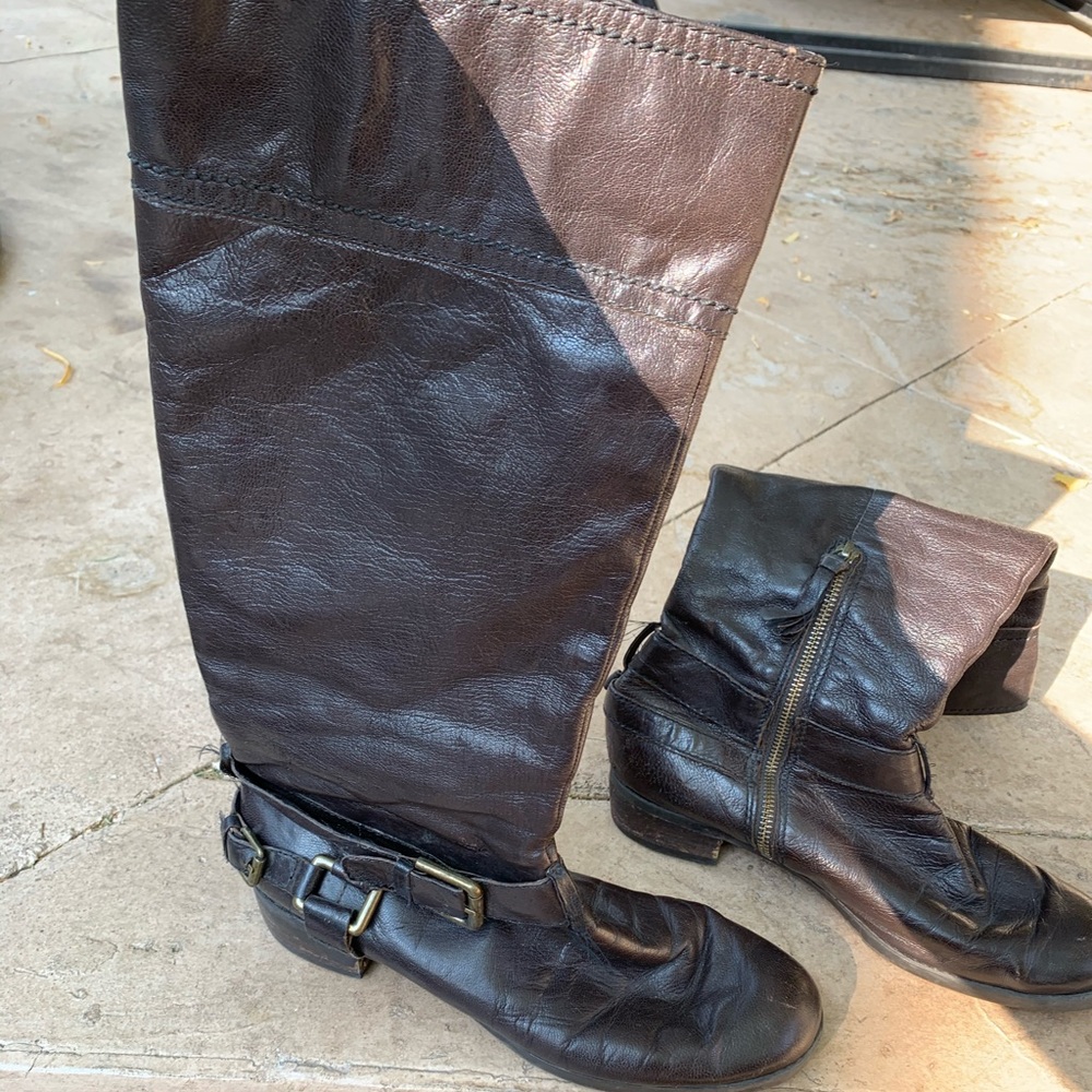 Knee high flat boots brown
